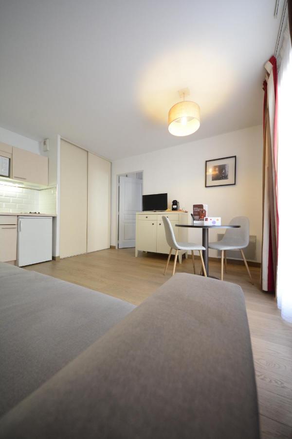 Hotel Cerise Chatou Luaran gambar