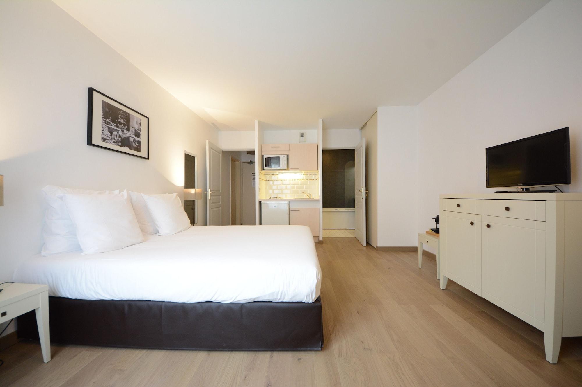 Hotel Cerise Chatou Luaran gambar