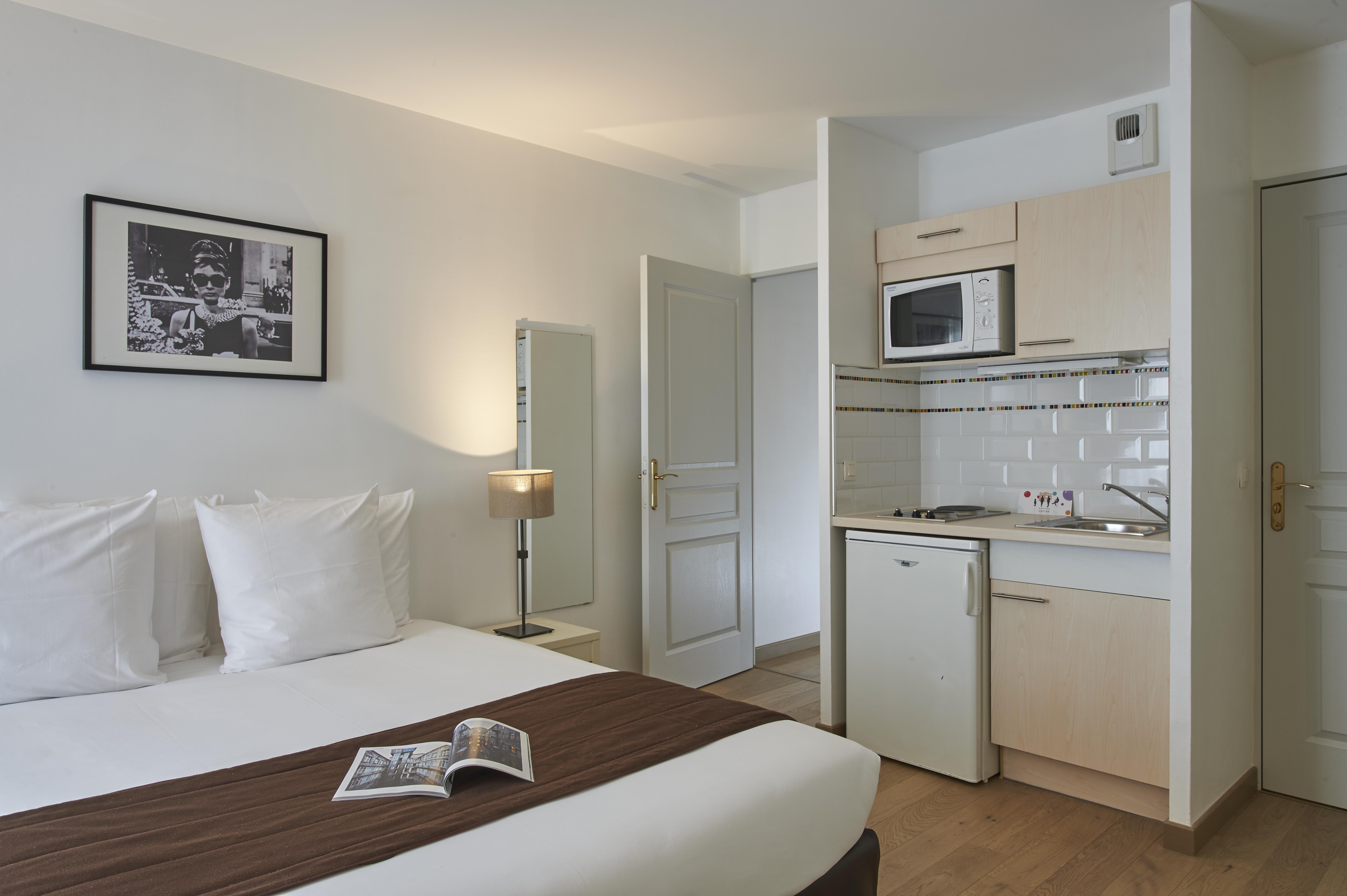 Hotel Cerise Chatou Luaran gambar