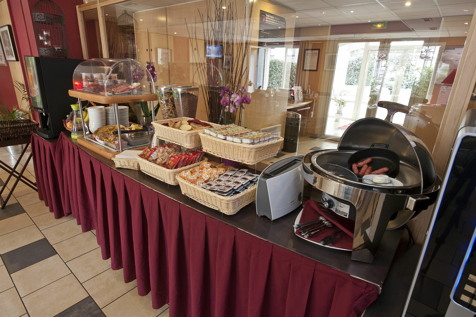 Hotel Cerise Chatou Luaran gambar